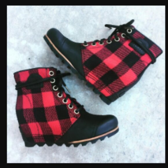 Sorel Lexie Waterproof Leather Woolen Plaid Wedge Boots Size us8.5 women's - Picture 2 of 8
